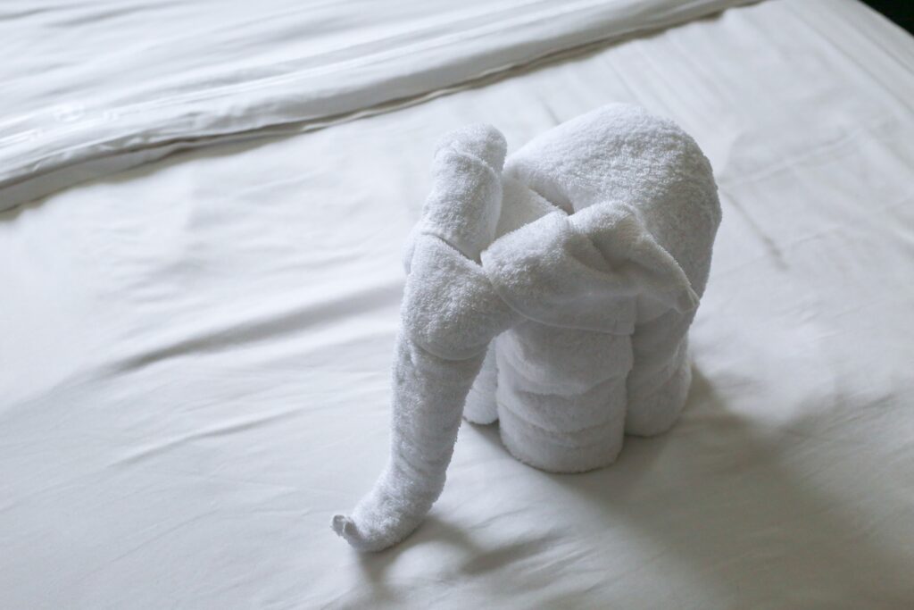 how to make towel animals